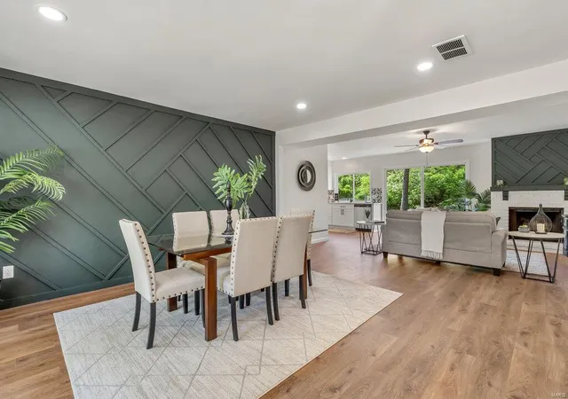 Photo 3 of Single family home for sale at 5609 Viewpoint Ln, Saint Louis, MO 63128 | MLS# 25024266 | Listing updated on 2025-04-18