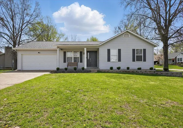 Photo 1 of Single family home for sale at 538 Misty Moss Ln, Saint Peters, MO 63376 | MLS# 25024267 | Listing updated on 2025-04-18