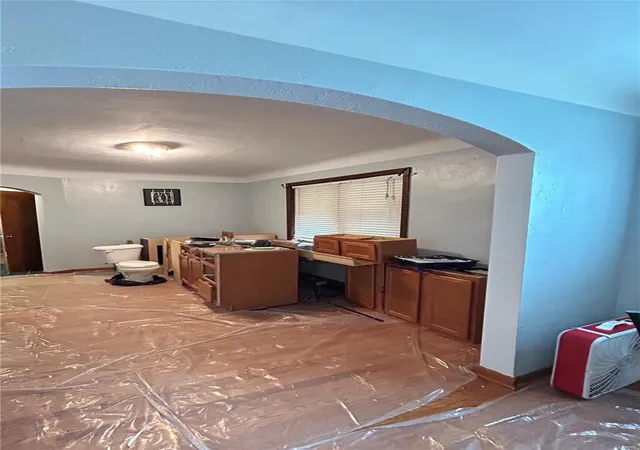Photo 2 of Single family home for sale at 4615 S 37th Street, Saint Louis, MO 63116 | MLS# 25024291 | Listing updated on 2025-04-18
