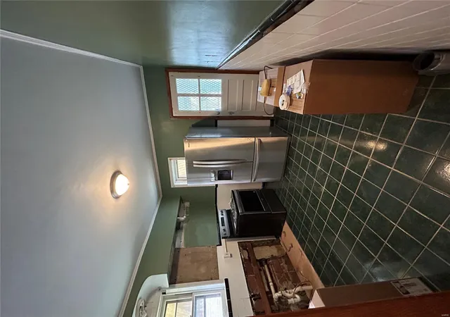 Photo 3 of Single family home for sale at 4615 S 37th Street, Saint Louis, MO 63116 | MLS# 25024291 | Listing updated on 2025-04-18