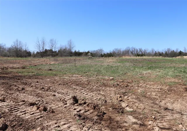 Photo 2 of Land for sale at 0 Greenwood Hills Lot#33, Fulton, MO 65251 | MLS# 25024313 | Listing updated on 2025-04-18