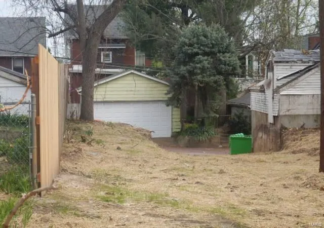 Photo 3 of Land for sale at 4338 Virginia Ave, Saint Louis, MO 63111 | MLS# 25024420 | Listing updated on 2025-04-18