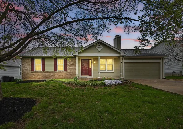 Photo 1 of Single family home for sale at 5857 Walnut Creek Blvd, Saint Charles, MO 63304 | MLS# 25024423 | Listing updated on 2025-04-18