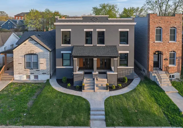 Photo 1 of Single family home for sale at 4322 Swan Ave, Saint Louis, MO 63110 | MLS# 25024499 | Listing updated on 2025-04-25