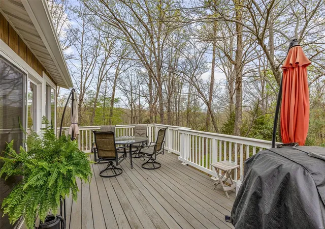 Photo 3 of Single family home for sale at 13219 Apache Point Dr, Sainte Genevieve, MO 63670 | MLS# 25024500 | Listing updated on 2025-04-21