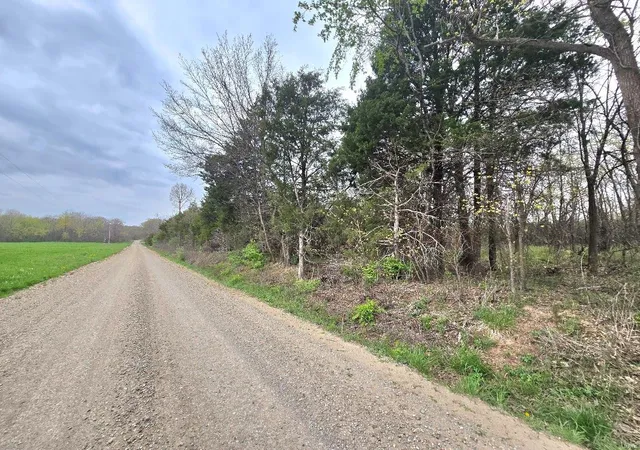 Photo 2 of Land for sale at 0 Red Oak Rd, High Hill, MO 63350 | MLS# 25024608 | Listing updated on 2025-04-21