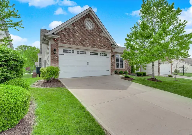 Photo 2 of Condo for sale at 324 Gullane Dr, Saint Charles, MO 63301 | MLS# 25024673 | Listing updated on 2025-04-24