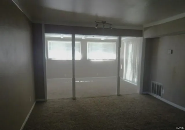 Photo 3 of Single family home for sale at 6701 Alder Ave, Saint Louis, MO 63134 | MLS# 25025108 | Listing updated on 2025-04-22