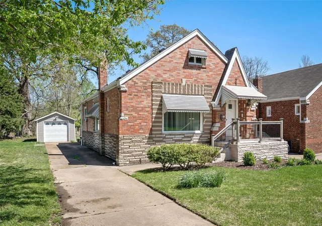 Photo 2 of Single family home for sale at 9012 Rosemary Ave, Saint Louis, MO 63123 | MLS# 25025147 | Listing updated on 2025-04-23