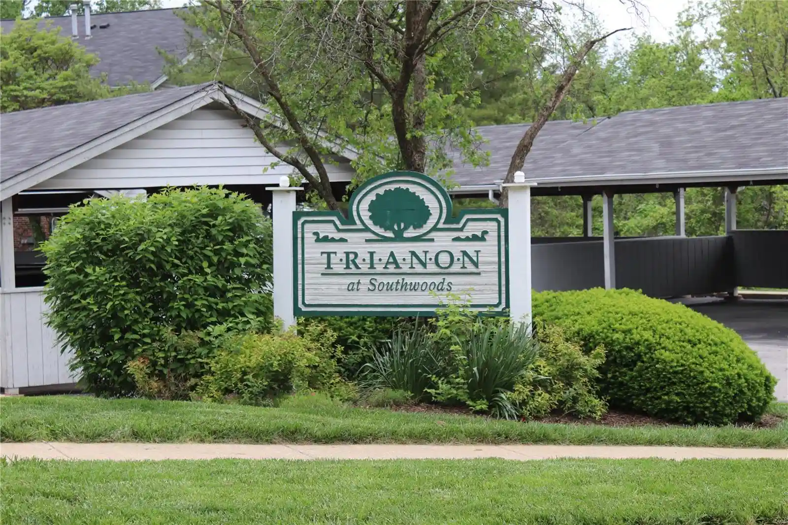 Listing Photo 1 - Condo for sale in 7416 Triwoods Dr located at 7416 Triwoods Dr, Shrewsbury, MO 63119 - Unit 7416 Triwoods Dr