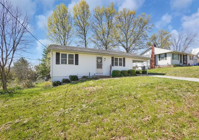 Photo 16 of Single family home for sale at 120 Melrose St, New Haven, MO 63068 | MLS# 25025256 | Listing updated on 2025-04-22