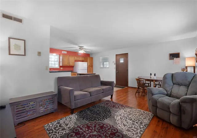 Photo 2 of Single family home for sale at 120 Melrose St, New Haven, MO 63068 | MLS# 25025256 | Listing updated on 2025-04-22