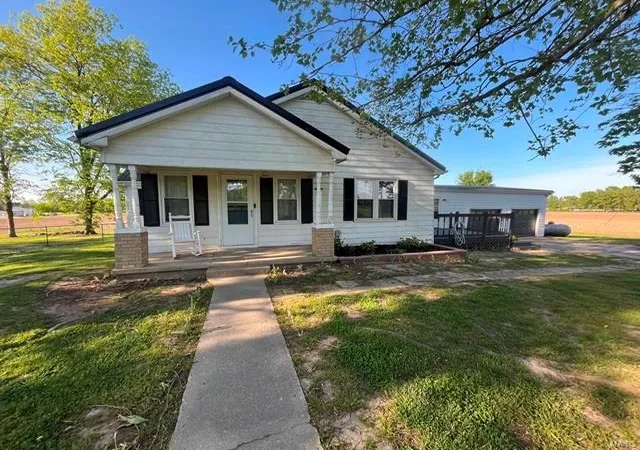 Photo 2 of Single family home for sale at 14389 County Road 612, Dexter, MO 63841 | MLS# 25025263 | Listing updated on 2025-04-22