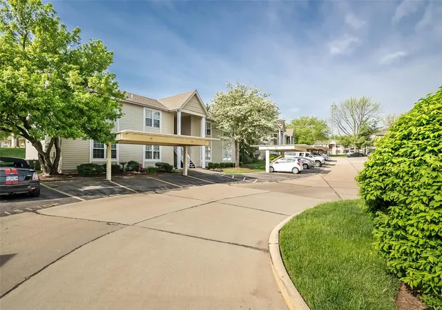 Photo 1 of Condo for sale at 846 Sugar Valley Ct #4, Saint Peters, MO 63376 | MLS# 25025268 | Listing updated on 2025-04-25