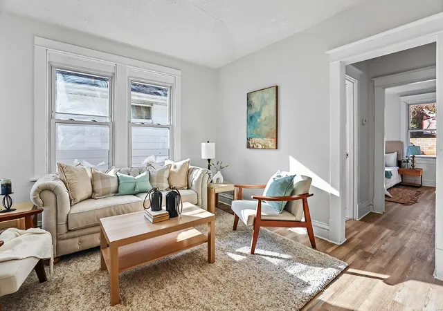 Photo 3 of Single family home for sale at 3321 Dix Ave, Saint Louis, MO 63114 | MLS# 25025336 | Listing updated on 2025-04-22