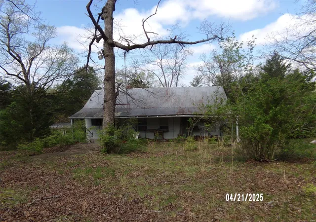 Photo 1 of Single family home for sale at 2163 Welch Dr, Hermann, MO 65041 | MLS# 25025362 | Listing updated on 2025-04-23