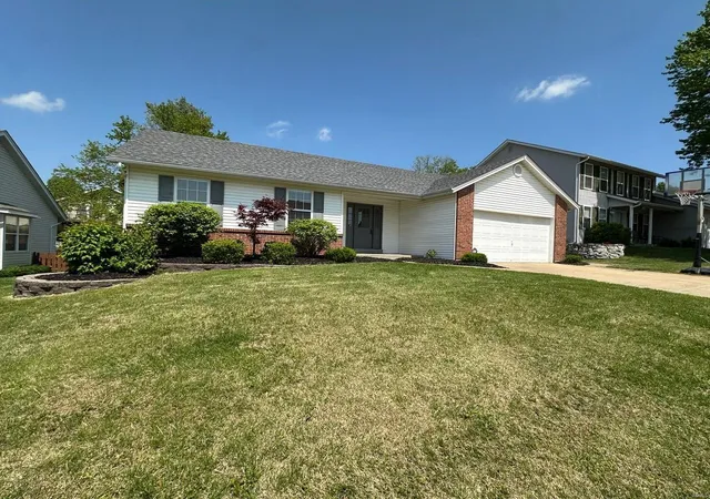 Photo 2 of Single family home for sale at 1657 Wild Goose Run, Saint Charles, MO 63303 | MLS# 25025516 | Listing updated on 2025-05-01
