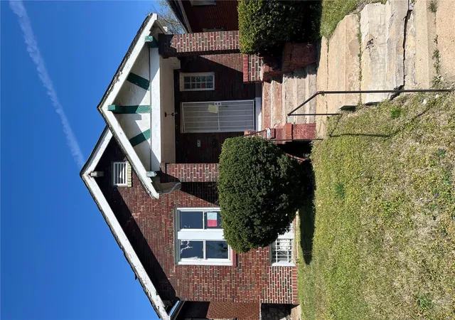 Photo 1 of Single family home for sale at 5431 Arlington Ave, Saint Louis, MO 63120 | MLS# 25025648 | Listing updated on 2025-04-23