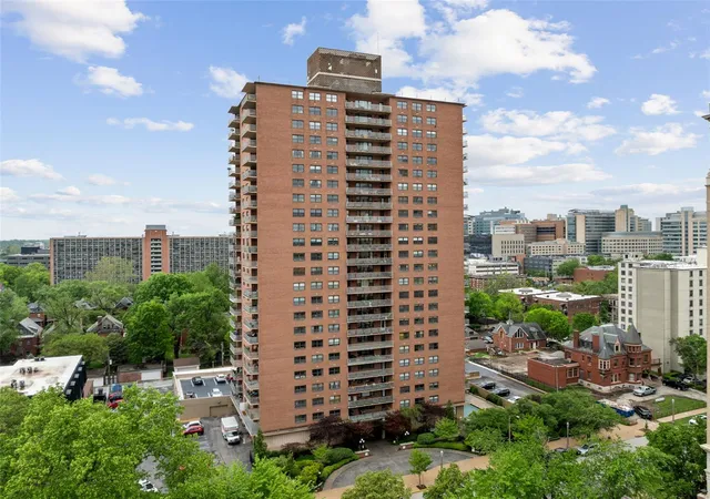 Homes for sale in Saint Louis, MO | 4466 W Pine Blvd #2E, Saint Louis, MO 63108 | MLS# 25025689