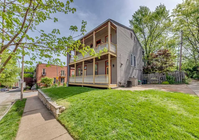 Photo 3 of Single family home for sale at 2322 Rutger St, Saint Louis, MO 63104 | MLS# 25025709 | Listing updated on 2025-04-24