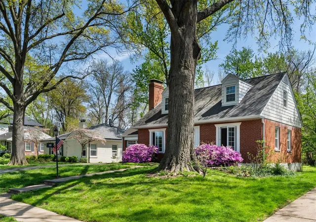 Photo 1 of Single family home for sale at 24 Magnolia Dr, Saint Louis, MO 63124 | MLS# 25026747 | Listing updated on 2025-05-07