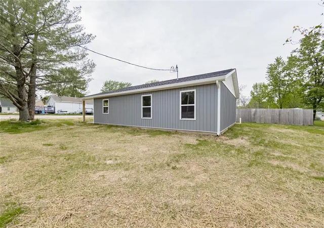 Photo 54 of Single family home for sale at 100 Huff St, St. James, MO 65559 | MLS# 25026803 | Listing updated on 2025-04-24