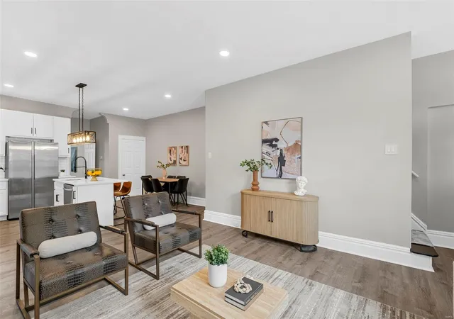 Photo 3 of Single family home for sale at 3706 Fairview Ave, Saint Louis, MO 63116 | MLS# 25026826 | Listing updated on 2025-05-09