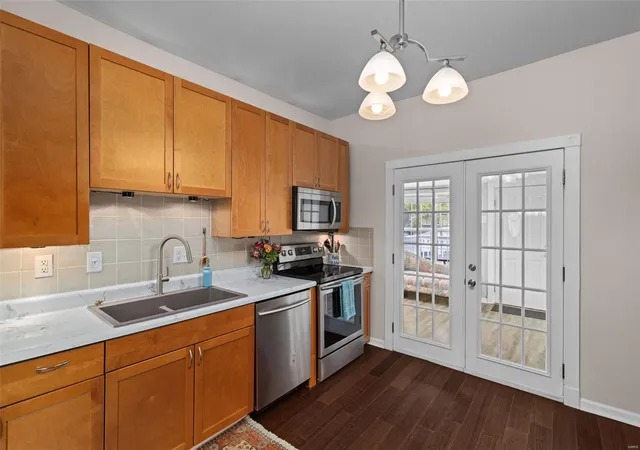 Photo 3 of Single family home for sale at 6211 Odell St, Saint Louis, MO 63139 | MLS# 25026842 | Listing updated on 2025-04-24