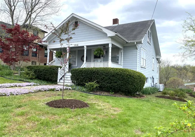 Photo 1 of Single family home for sale at 104 E 12th St, Hermann, MO 65041 | MLS# 25026882 | Listing updated on 2025-04-24