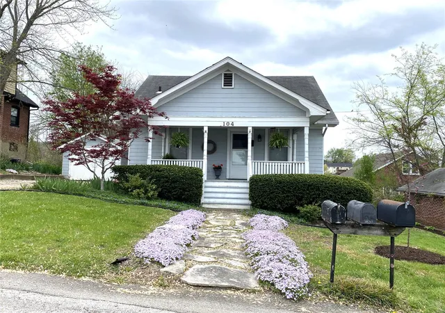 Photo 2 of Single family home for sale at 104 E 12th St, Hermann, MO 65041 | MLS# 25026882 | Listing updated on 2025-04-24