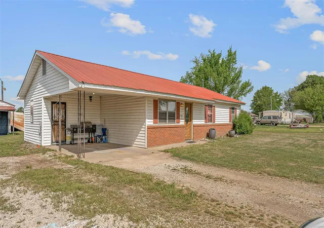 Photo 1 of Single family home for sale at 15149 County Rd 551, Kennett, MO 63857 | MLS# 25026916 | Listing updated on 2025-04-24
