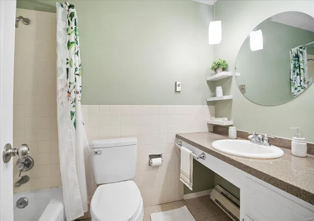 Listing Photo 5 - Condo for sale in building located at 1715 Mayenne Ct, St. Louis, MO 63125 - Unit #G