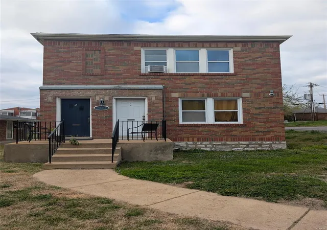 Photo 1 of Multi family home for sale at 3625 Phillips Pl, Saint Louis, MO 63116 | MLS# 25026987 | Listing updated on 2025-04-25