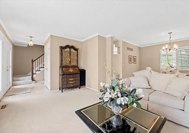Photo 4 of Single family home for sale at 889 Almond Hl Ct, Manchester, MO 63021 | MLS# 25027040 | Listing updated on 2025-04-25