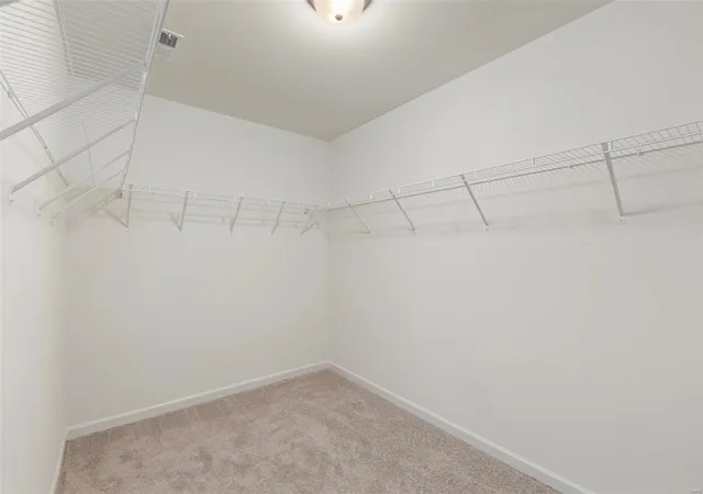 Photo 3 of Single family home for sale at 12 Fairmount Grv Dr, Saint Peters, MO 63376 | MLS# 25027078 | Listing updated on 2025-04-25