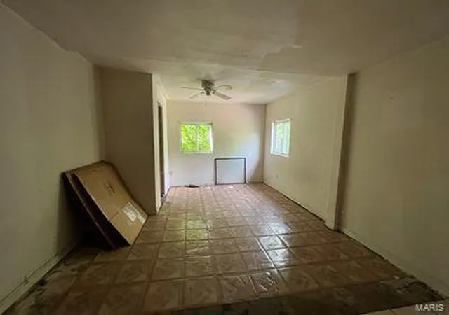 Photo 4 of Single family home for sale at 4803 Hammett Pl, Saint Louis, MO 63113 | MLS# 25027093 | Listing updated on 2025-04-26