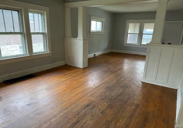 Photo 2 of Single family home for sale at 8545 Concord Pl, Saint Louis, MO 63147 | MLS# 25027116 | Listing updated on 2025-04-25