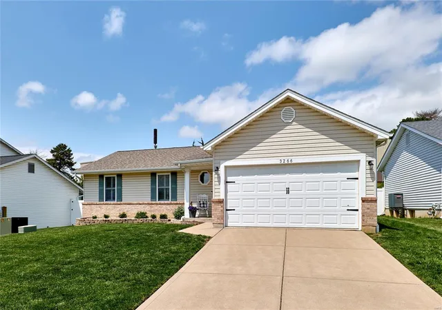 Photo 2 of Single family home for sale at 3266 Hyatt Ct, Saint Peters, MO 63303 | MLS# 25027166 | Listing updated on 2025-05-01