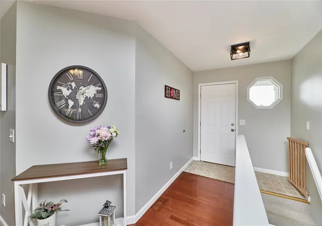 Photo 3 of Single family home for sale at 3266 Hyatt Ct, Saint Peters, MO 63303 | MLS# 25027166 | Listing updated on 2025-05-01