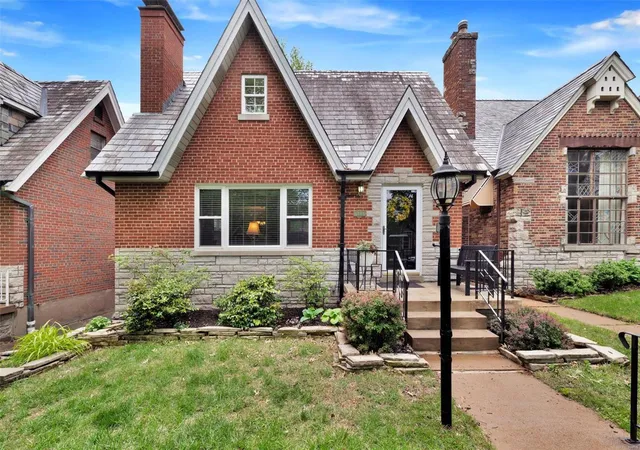 Photo 1 of Single family home for sale at 6444 Murdoch Ave, Saint Louis, MO 63109 | MLS# 25027224 | Listing updated on 2025-05-01