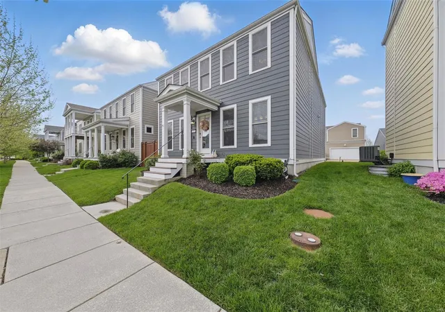 Photo 2 of Single family home for sale at 6029 New Town Dr, Saint Charles, MO 63301 | MLS# 25027291 | Listing updated on 2025-04-30