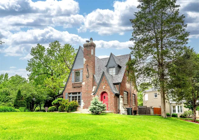 Photo 1 of Single family home for sale at 7601 Gannon Ave, Saint Louis, MO 63130 | MLS# 25027369 | Listing updated on 2025-05-07