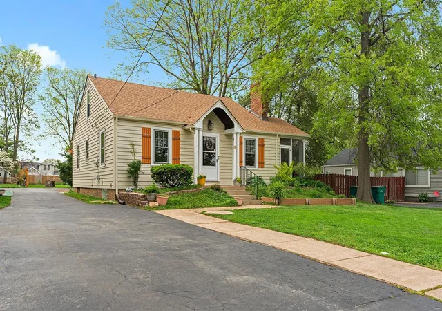 Homes for sale in Saint Louis, MO | 111 Central Ave, Saint Louis, MO 63119 | MLS# 25027422