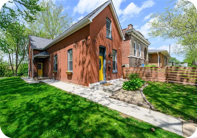 Photo 1 of Single family home for sale at 6325 Alabama Ave, Saint Louis, MO 63111 | MLS# 25027435 | Listing updated on 2025-04-29