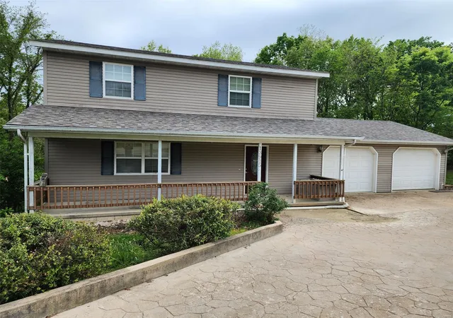 Photo 1 of Single family home for sale at 13915 Tassel Ln, Saint Robert, MO 65584 | MLS# 25027538 | Listing updated on 2025-05-01