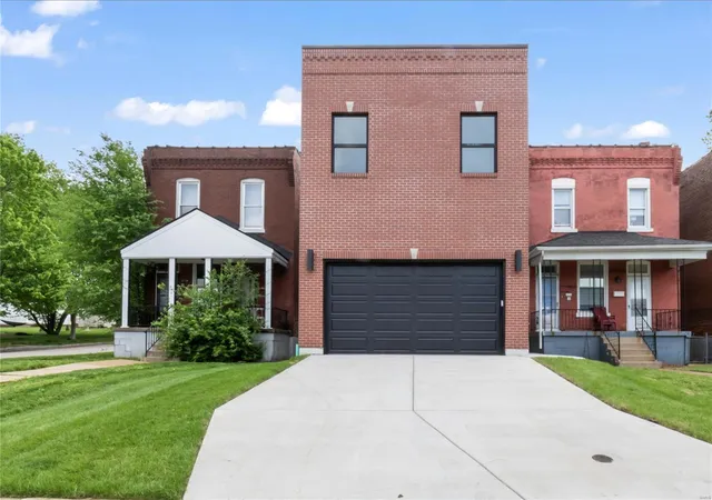 Photo 1 of Single family home for sale at 2734 59th St, Saint Louis, MO 63139 | MLS# 25027569 | Listing updated on 2025-04-30