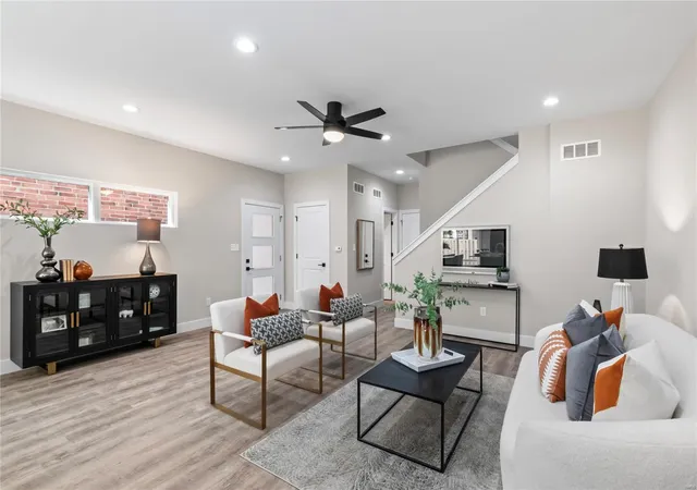 Photo 4 of Single family home for sale at 2734 59th Street, Saint Louis, MO 63139 | MLS# 25027569 | Listing updated on 2025-04-30