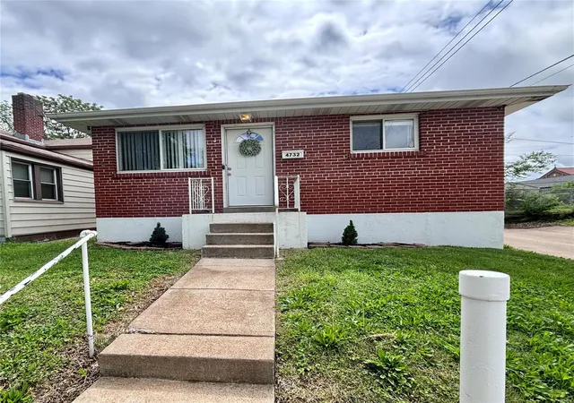 Photo 1 of Single family home for sale at 4732 Varrelmann Ave, Saint Louis, MO 63116 | MLS# 25027590 | Listing updated on 2025-05-02