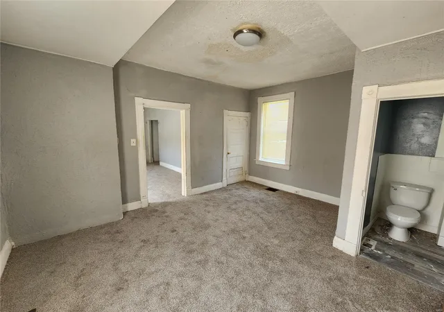 Photo 4 of Single family home for sale at 8226 Frederick St, Saint Louis, MO 63147 | MLS# 25027681 | Listing updated on 2025-04-28