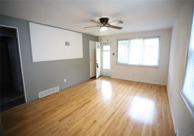 Photo 3 of Single family home for sale at 48 Young Dr, Saint Louis, MO 63135 | MLS# 25027704 | Listing updated on 2025-04-28